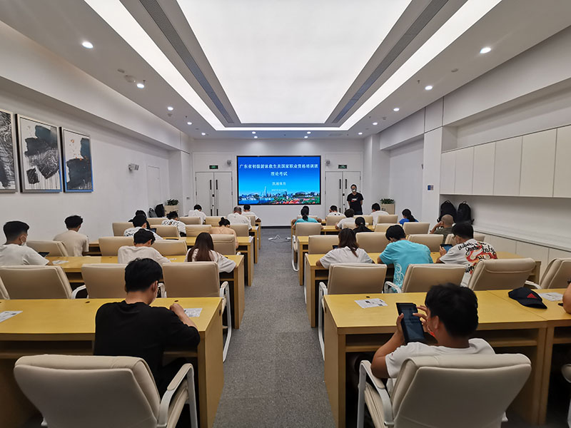 �����ֳ�